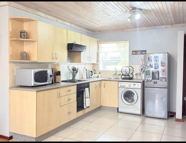 2 BEDROOM PROPERTY TO RENT IN BRYANSTON